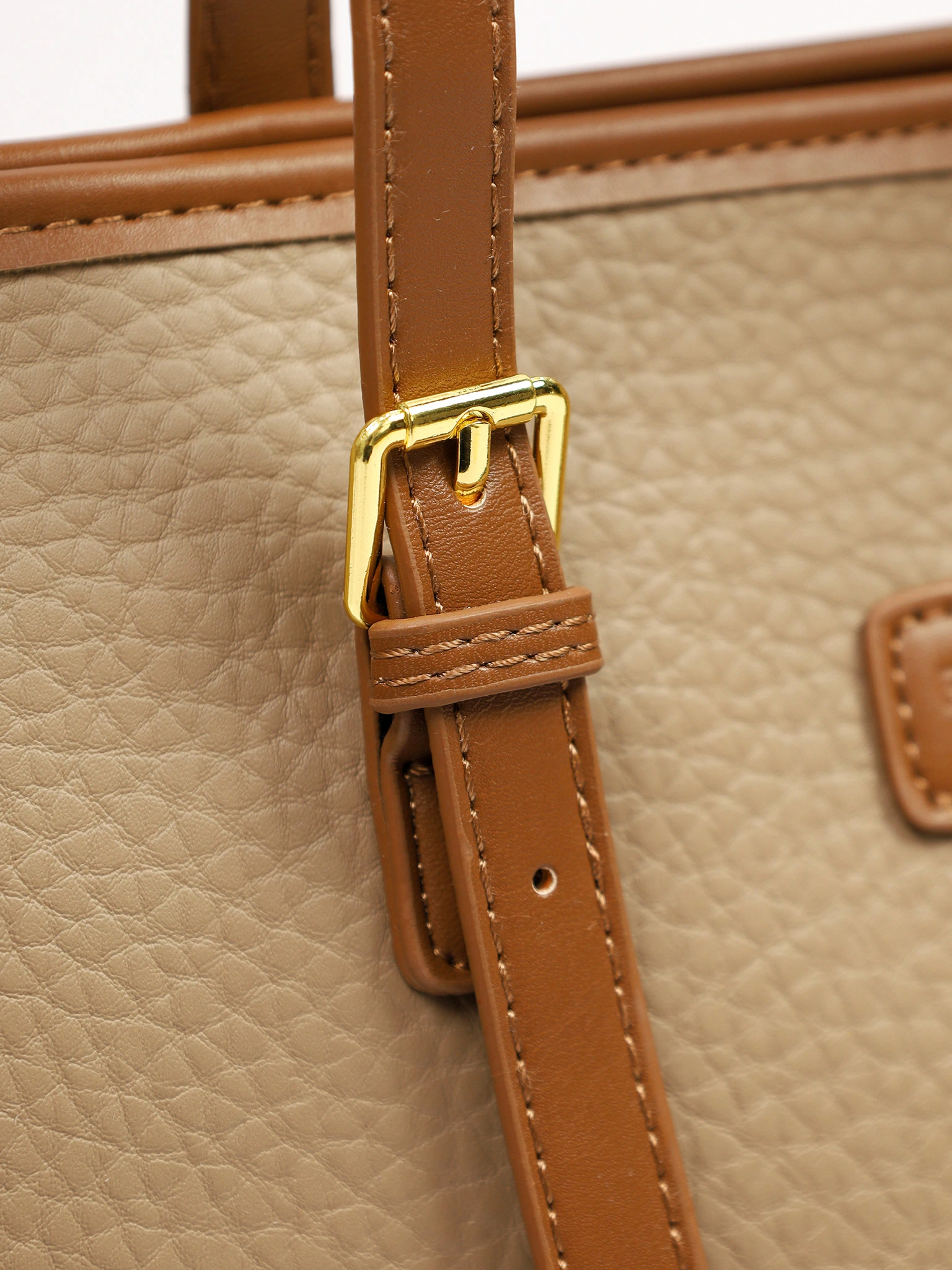 Сумка-тоут с ключницей в ассортименте